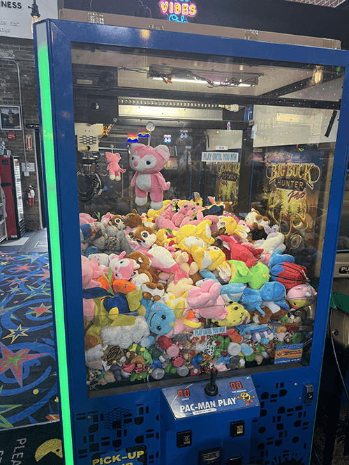 PAC-MAN Play Claw Machine